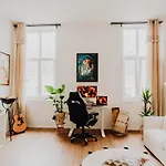 Sleek Minutes Away From Deutsches Eck Apartament Koblencja