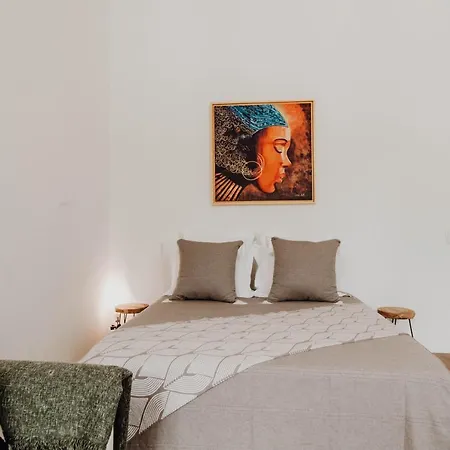 Sleek Minutes Away From Deutsches Eck Διαμέρισμα *